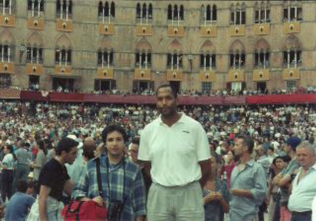 James_and_simone_at_il_palio_-_1980